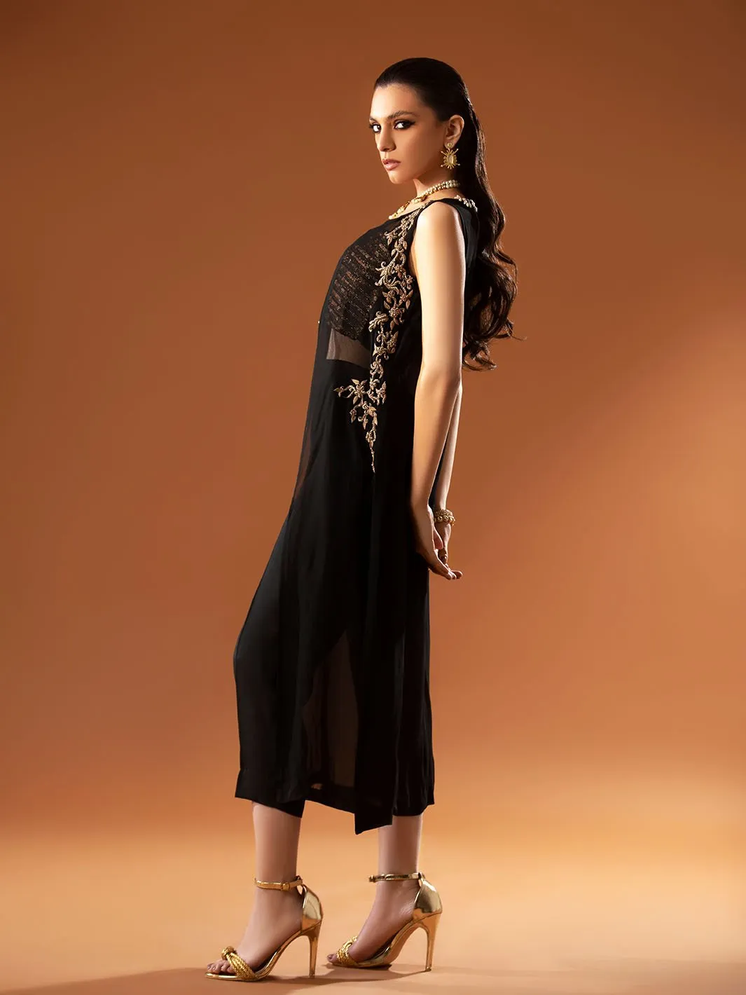 Nyx | Mohtaram NUUR Luxury PRET Collection 2022 | Stitched Silk Suits