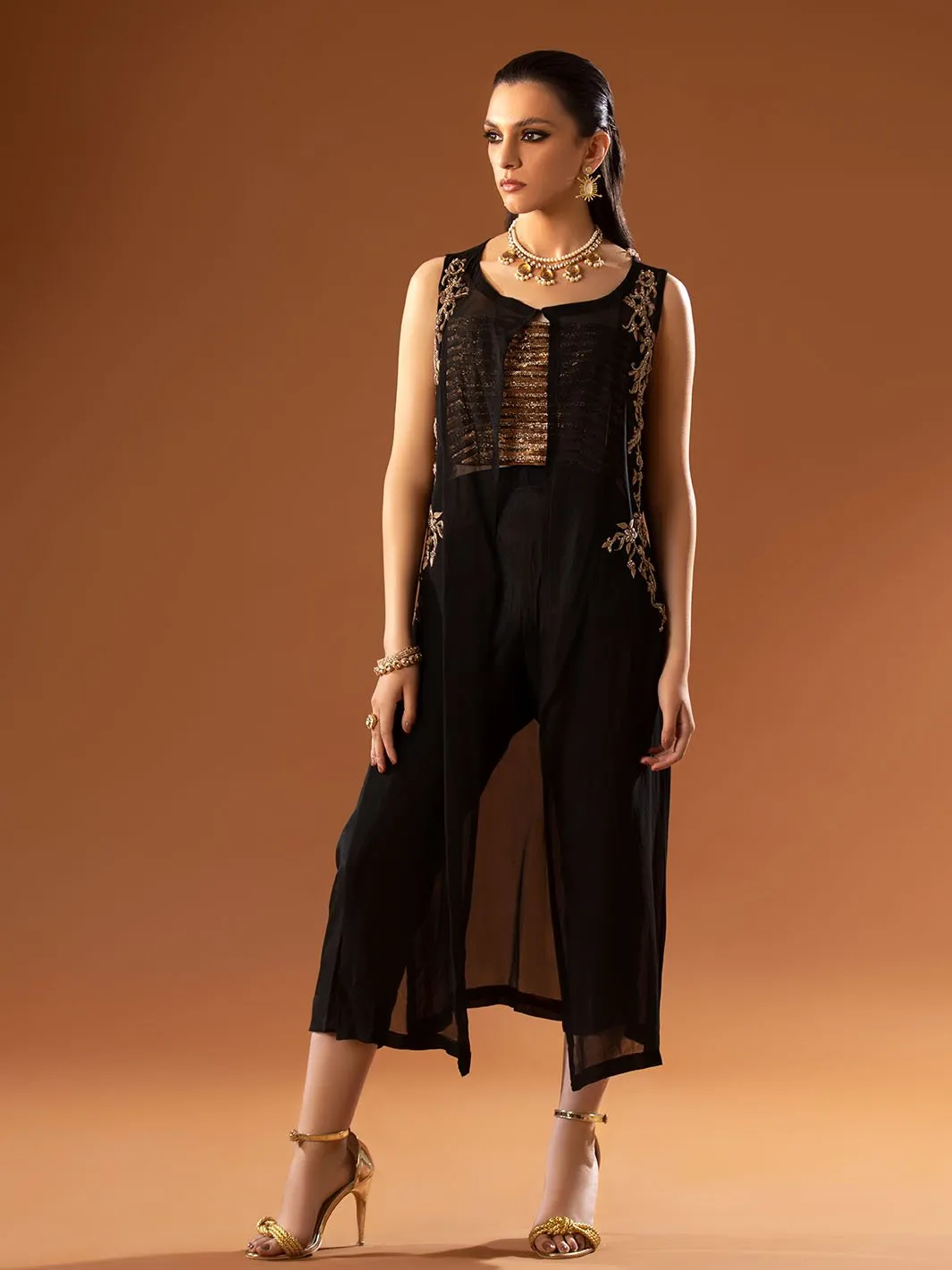 Nyx | Mohtaram NUUR Luxury PRET Collection 2022 | Stitched Silk Suits