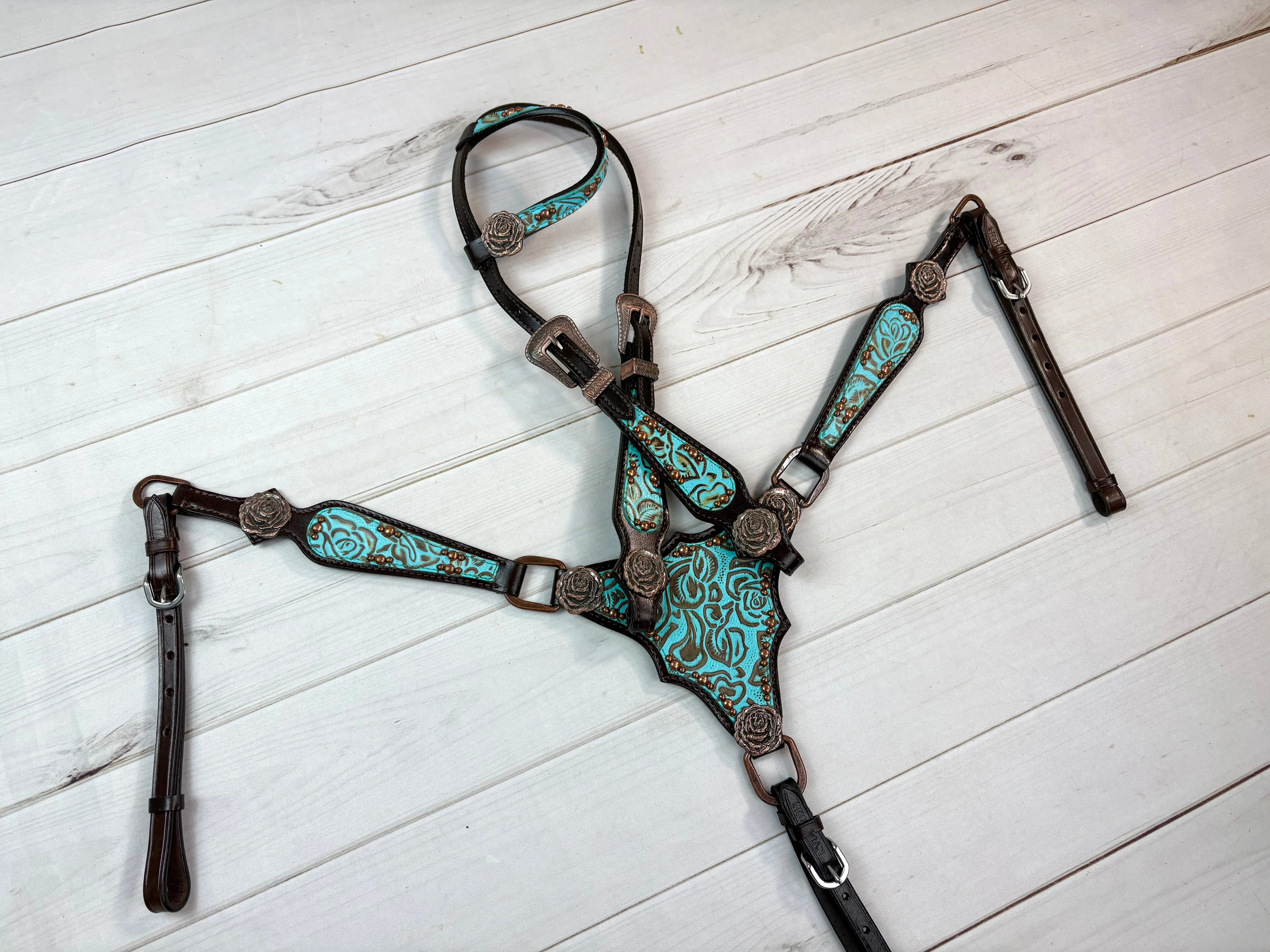 Turquoise Filigree Gladiator Style Leather Tack Set