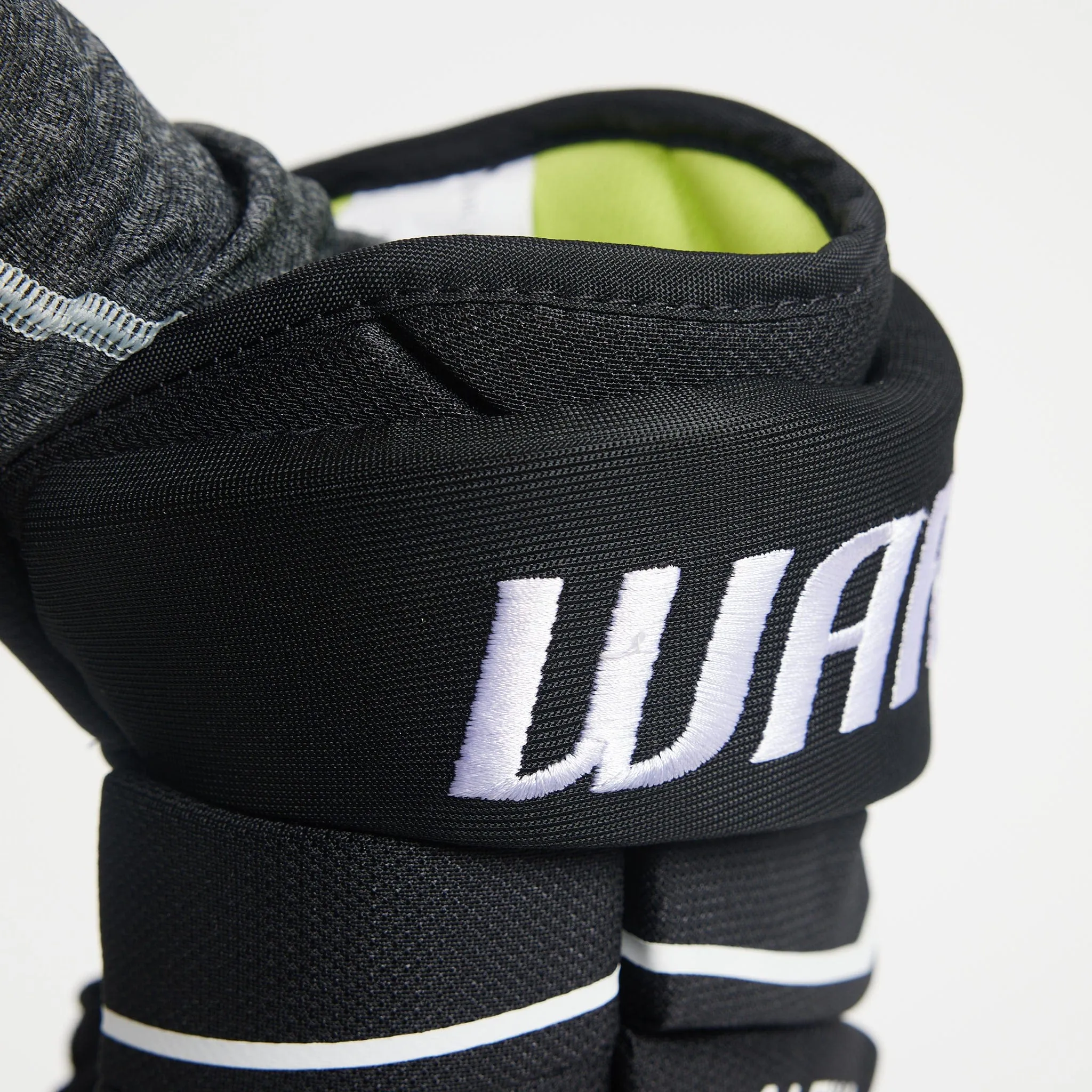 Warrior Alpha Evo Junior Hockey Glove - (2023)